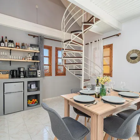 Southbank Seafront Apartamento Katelios