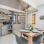 Southbank Seafront Apartamento Katelios
