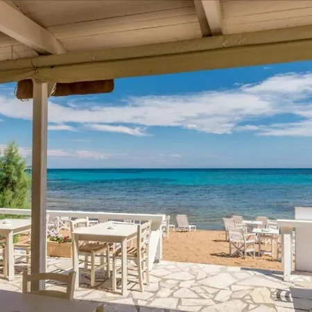 Southbank Seafront Apartment Katelios