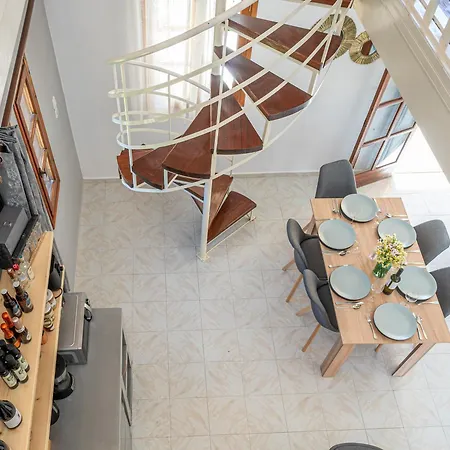 Southbank Seafront Апартаменты