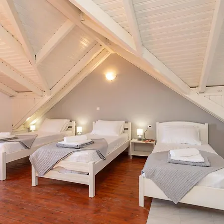 Апартаменты Southbank Seafront Кателиос