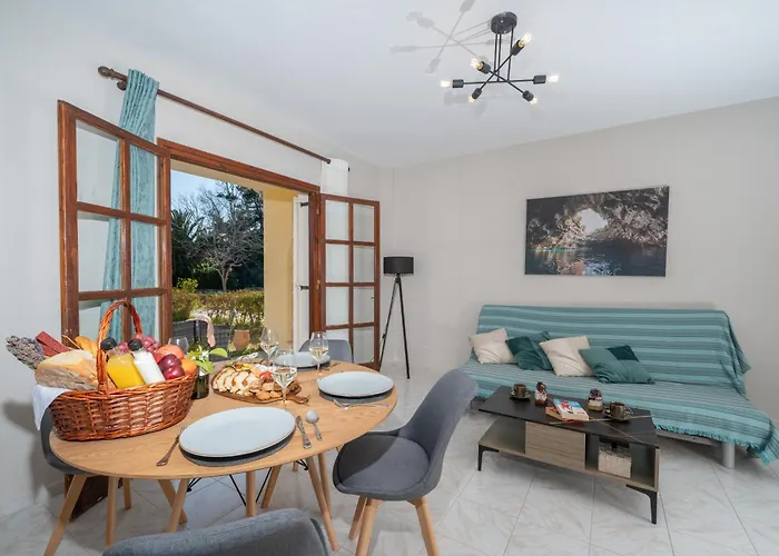 Southbank Seafront Apartment *