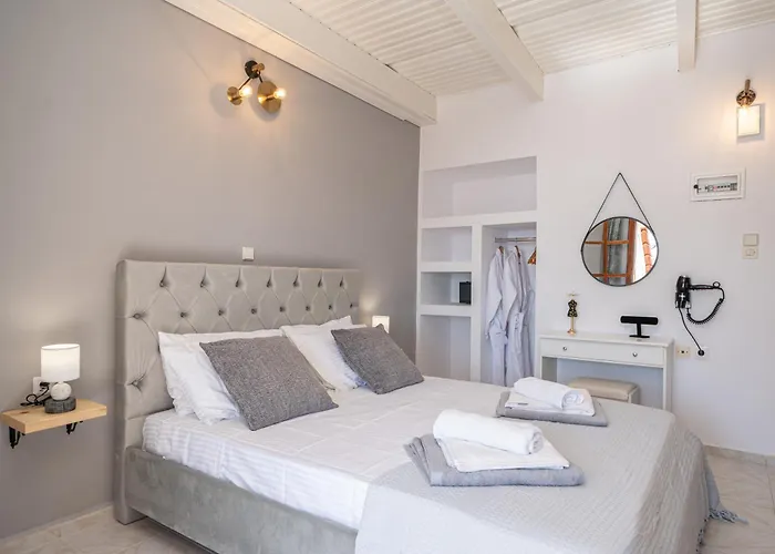 Southbank Seafront Apartment Katelios