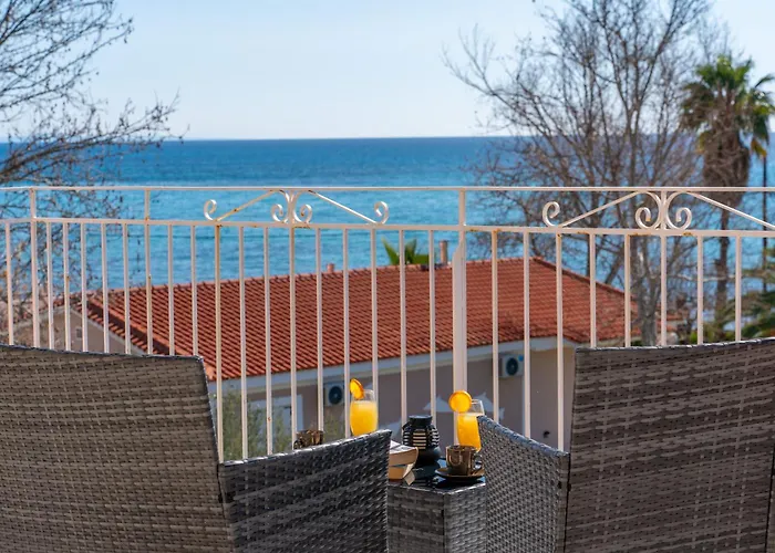 Southbank Seafront * Katelios