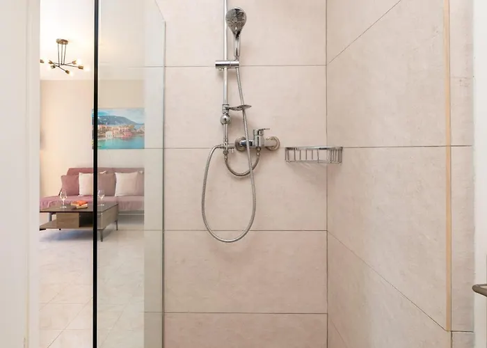 Southbank Seafront Apartment