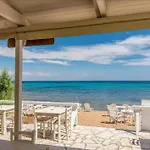 Southbank Seafront Apartment Katelios