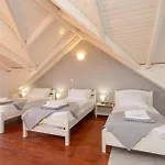 Apartment Southbank Seafront Katelios