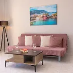 Southbank Seafront Apartment *