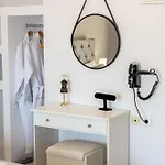Southbank Seafront Apartment