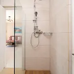 Southbank Seafront Apartment